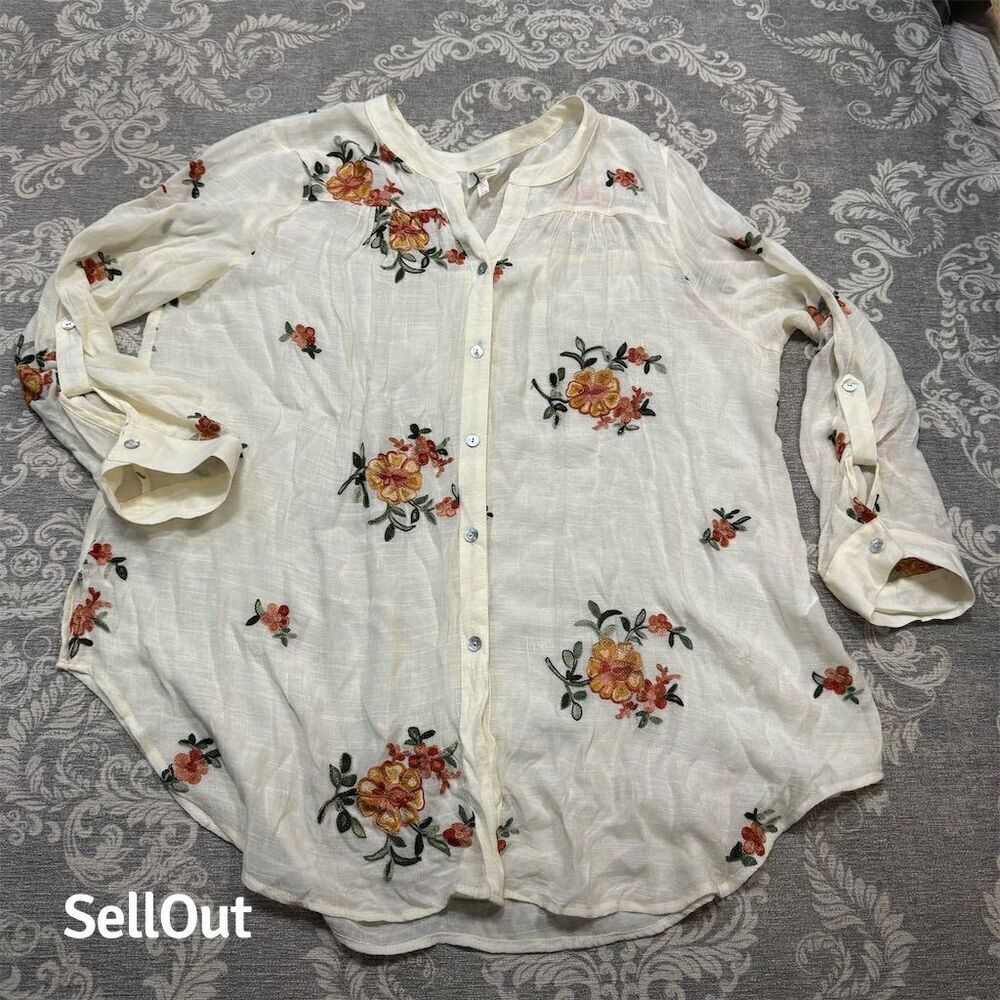 Women's Ivory Floral Embroidered Button-Down Blouse Size 3X